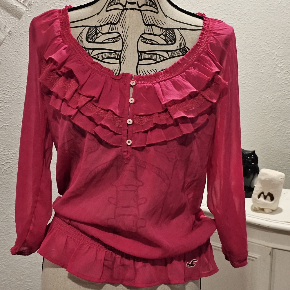 Hollister Women's Pink Ruffle Top